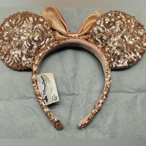Disney Sequin rose gold ears ❤️